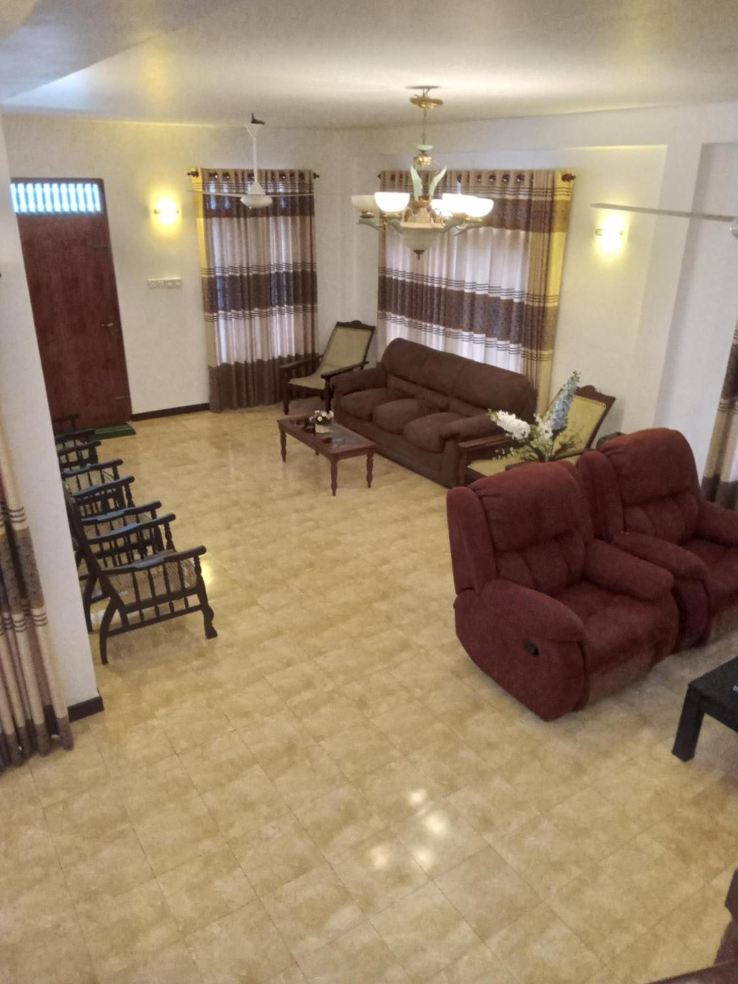 Sky Bloom Bed & Breakfast Homagama Ngoại thất bức ảnh