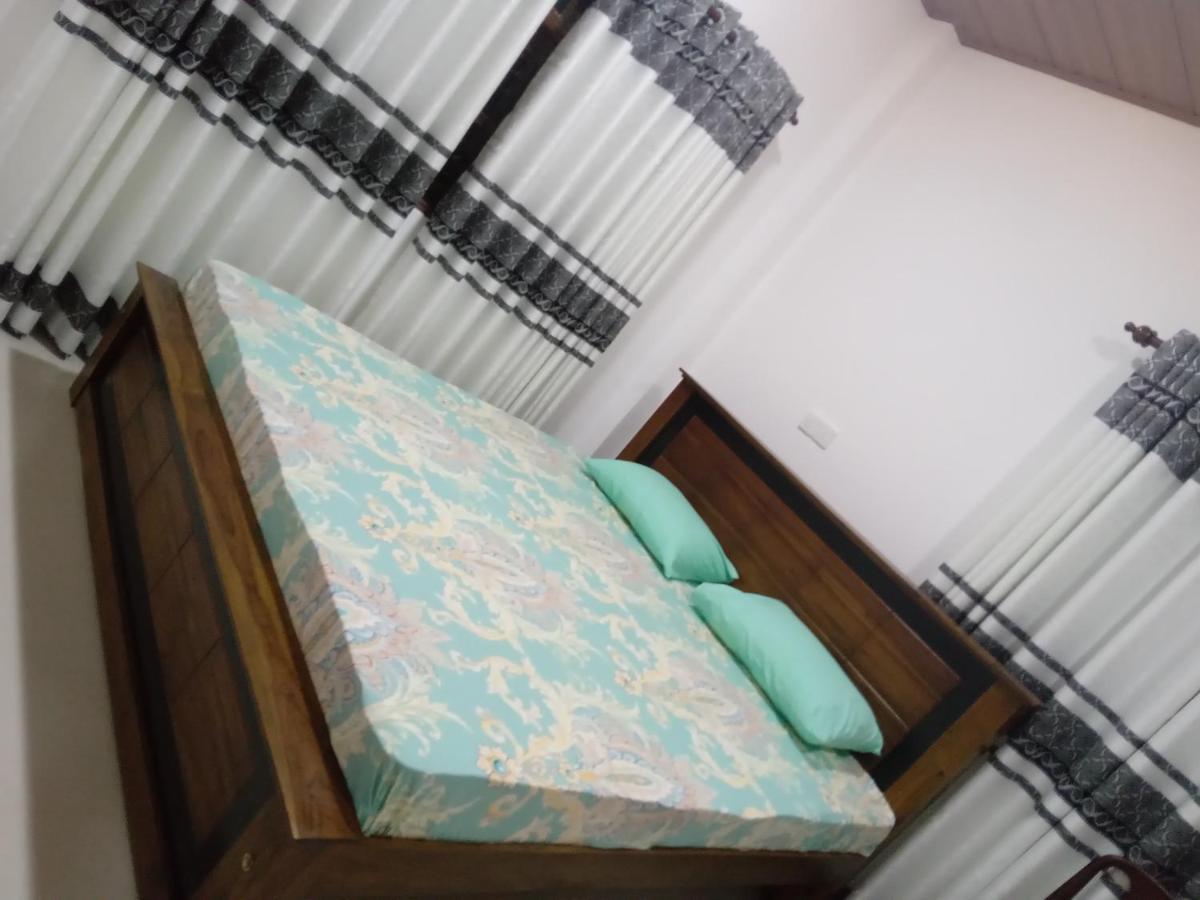 Sky Bloom Bed & Breakfast Homagama Ngoại thất bức ảnh