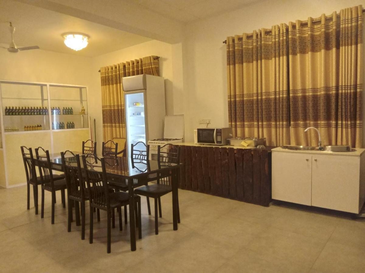 Sky Bloom Bed & Breakfast Homagama Ngoại thất bức ảnh