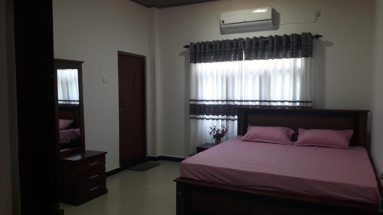 Sky Bloom Bed & Breakfast Homagama Ngoại thất bức ảnh
