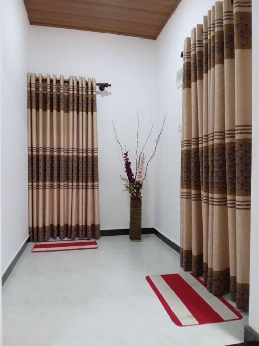Sky Bloom Bed & Breakfast Homagama Ngoại thất bức ảnh
